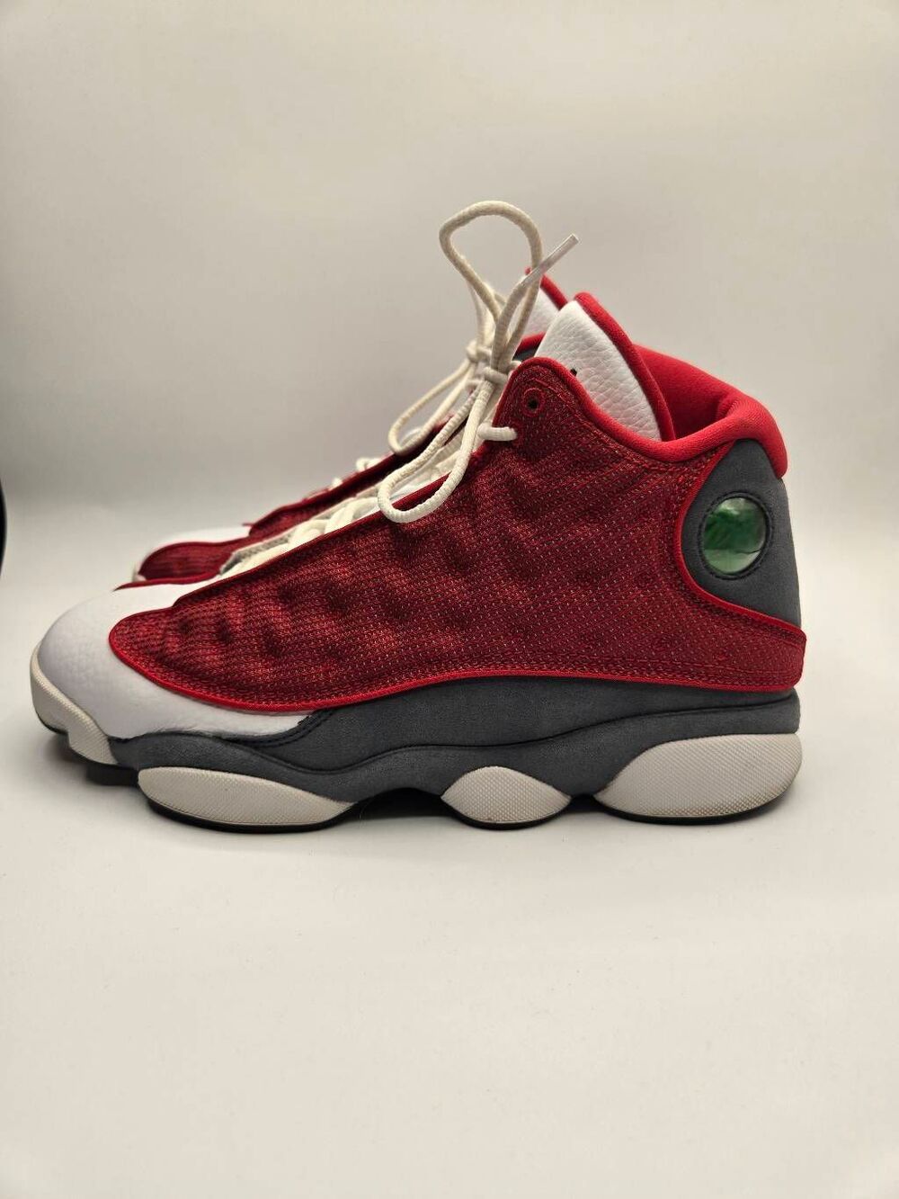 2020 Air Jordan 13 Retro Size 8.5 Red Flint Gym Red/Grey-White Pre Owned
